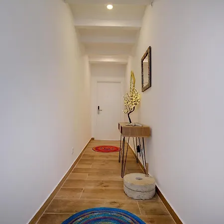 Yellow Barqueta アパート ファロ