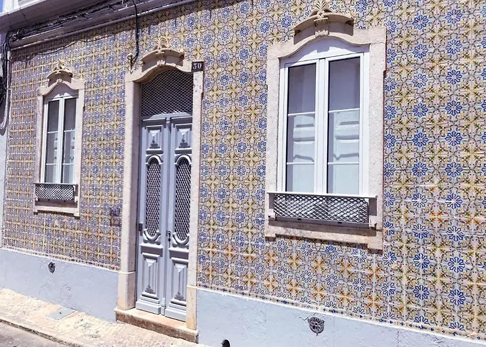 Yellow Barqueta